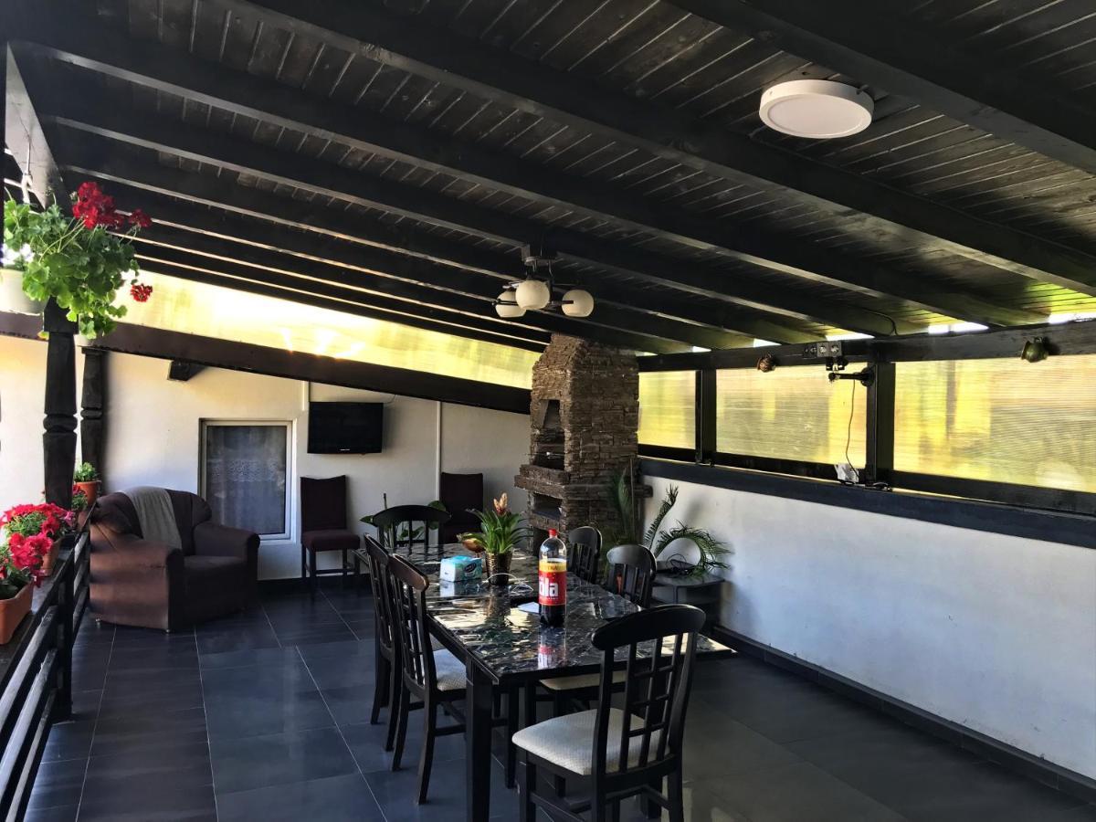 La Dory Apartamento Satu Sugatag Exterior foto