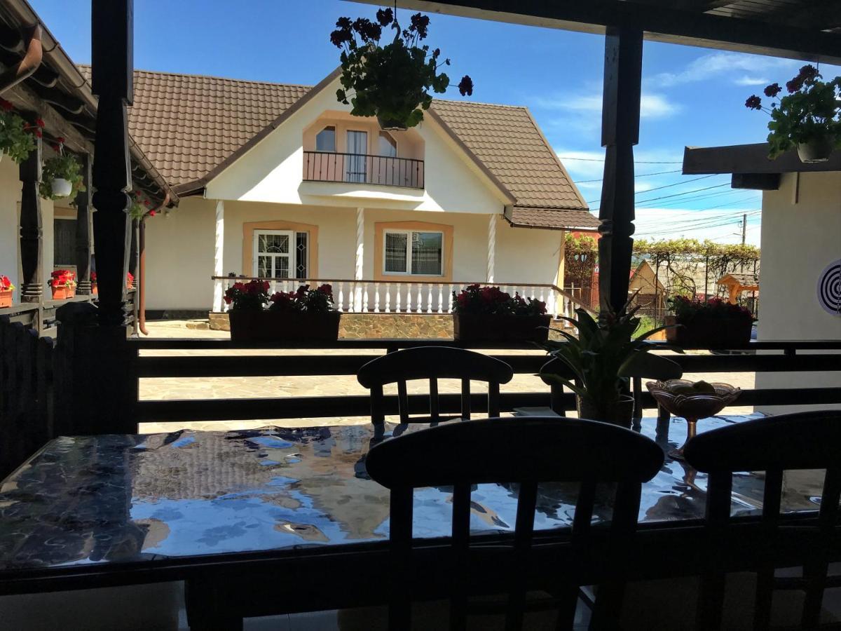 La Dory Apartamento Satu Sugatag Exterior foto