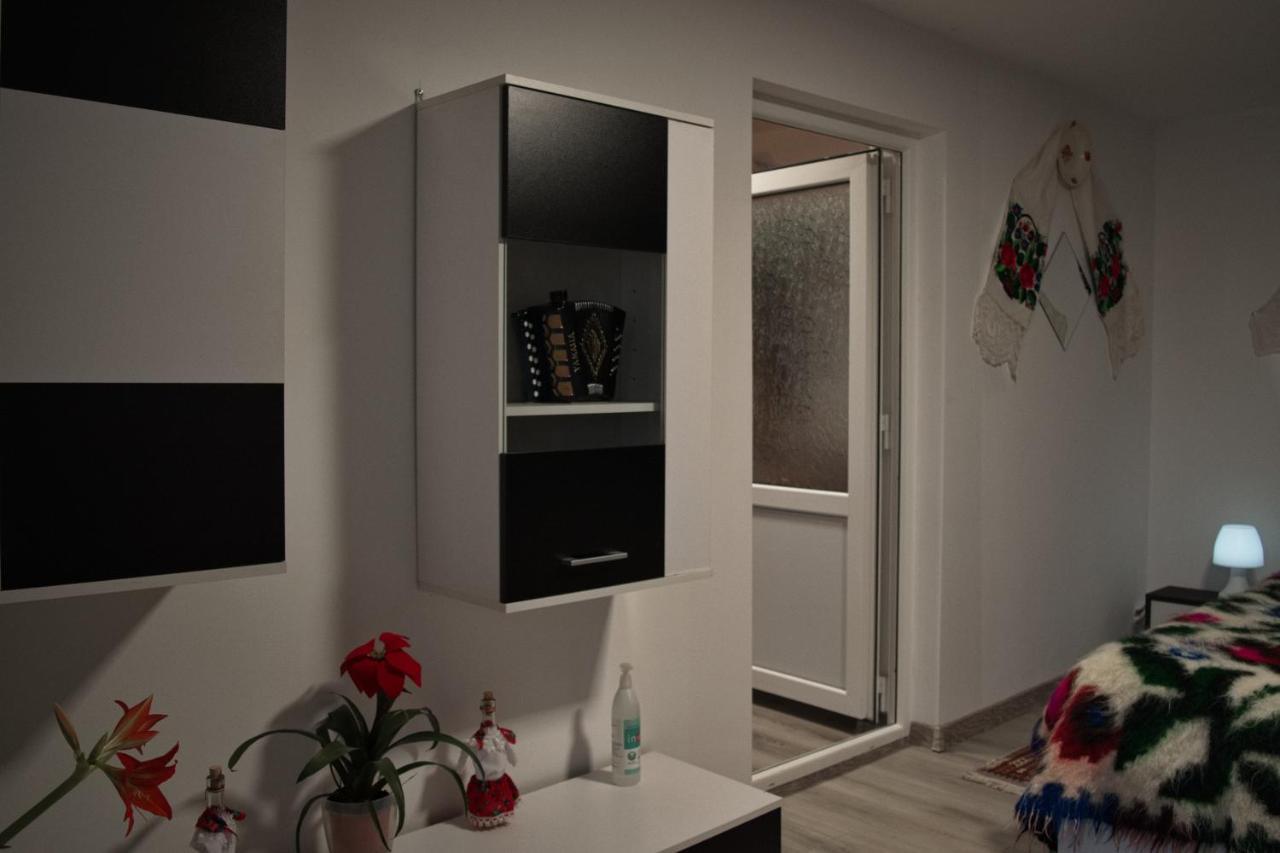 La Dory Apartamento Satu Sugatag Exterior foto